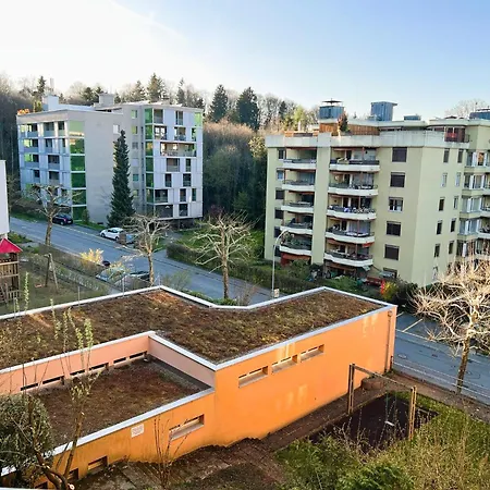 Huge Apartments, Multiple Bedrooms With Balcony In Center - Self Checkin Appartement