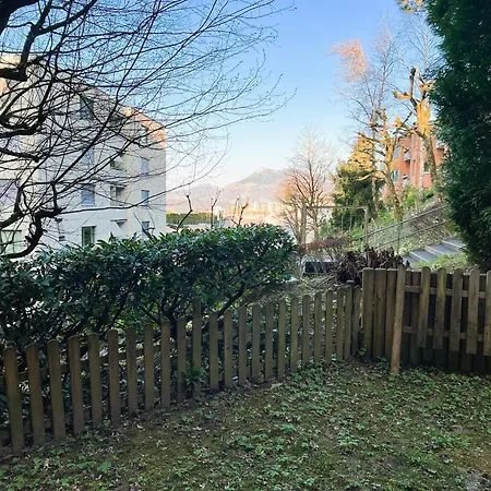 Huge Apartments, Multiple Bedrooms With Balcony In Center - Self Checkin Appartement