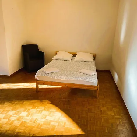 Huge Apartments, Multiple Bedrooms With Balcony In Center - Self Checkin Appartement Lucerne