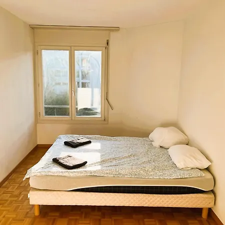 Huge Apartments, Multiple Bedrooms With Balcony In Center *