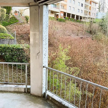 Huge Apartments, Multiple Bedrooms With Balcony In Center *