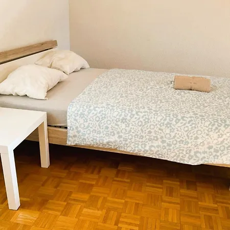Huge Apartments, Multiple Bedrooms With Balcony In Center Apartment Lucerne